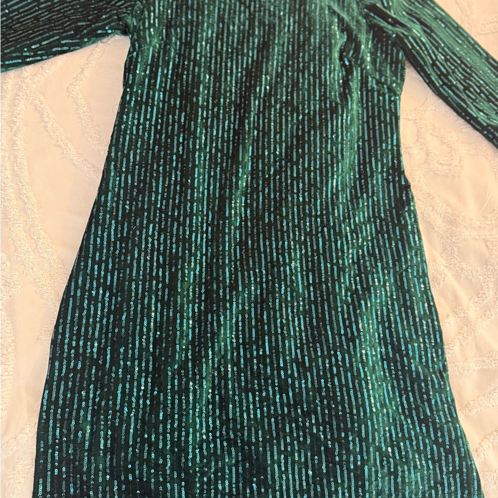 Julia Jordan Green Sequin Long Sleeve Dress